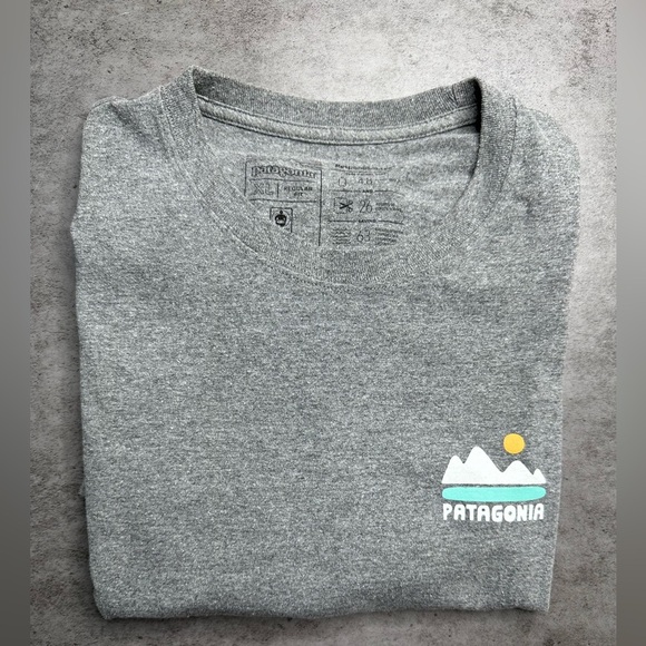 Patagonia Men’s T-Shirt – “Fed Up With Meltdown” Graphic – Size XL - Picture 2 of 4